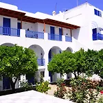 Hotel Paros 3*