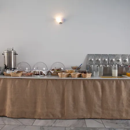 Hotel Paros 2*