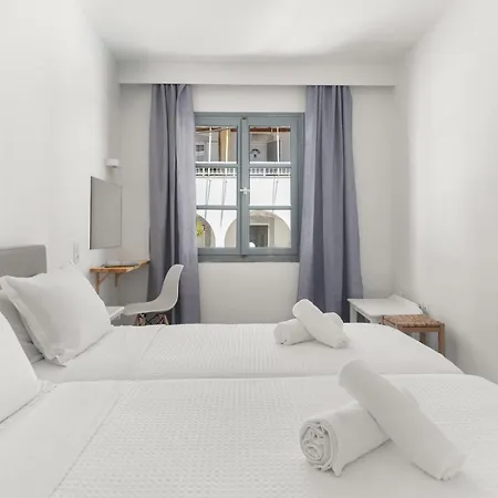 Hotel Paros Hotell