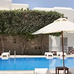 Hotel Paros Hotell 3*