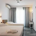 Hotel Paros 2* باروس