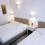 Hotel Paros Hotell