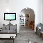 Hotel Paros 3*