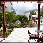Hotel Paros 3*