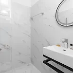 Hotel Paros باروس