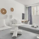 Hotel Paros باروس