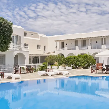 Hotel Paros Hotell 3*
