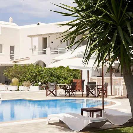 Hotel Paros Hotell 3*