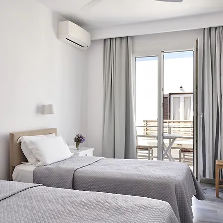 Hotell Hotel Paros 3*