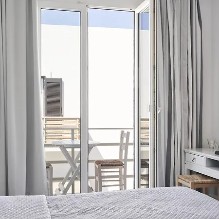 Hotel Paros Hotell