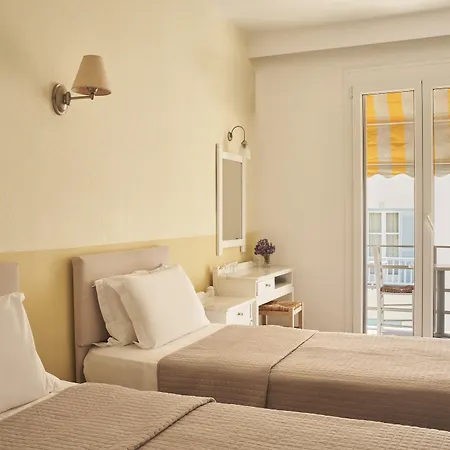 Hotell Hotel Paros 3*