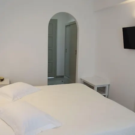Отель Hotel Paros 3*