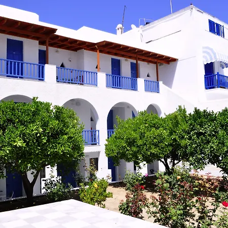 Hotel Paros 2*