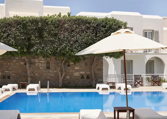 Hotel Paros 호텔 3*