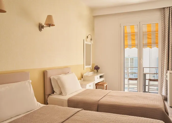 Hotell Hotel Paros 3*