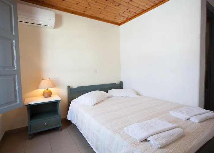 ホテル パロス 3* パロス島