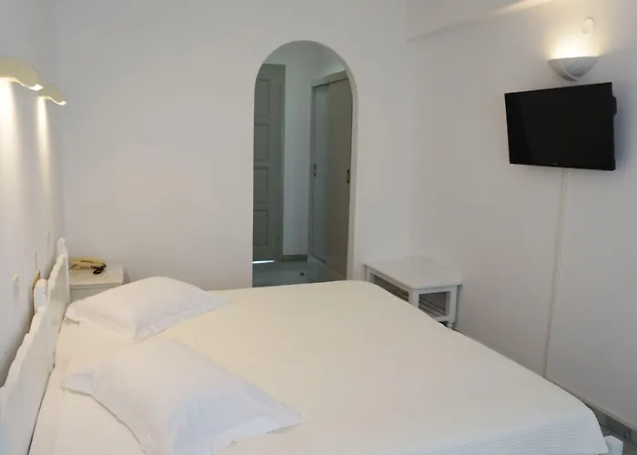 호텔 Hotel Paros 3*