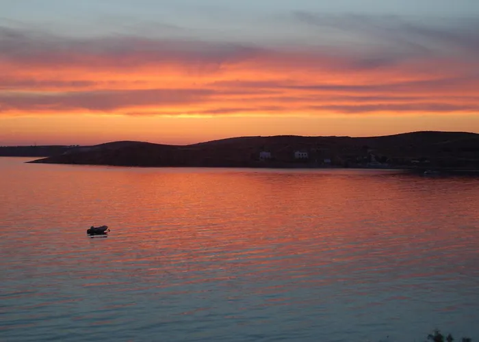 Hotel Paros Hotell 3*